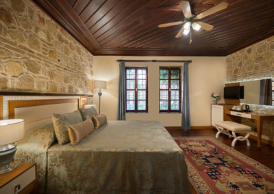 Deluxe-room-2